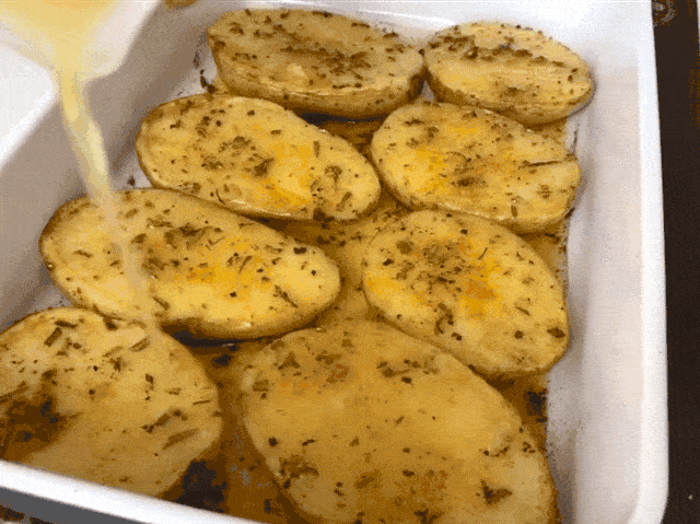 Zitronenkartoffeln im Ofen zubereiten