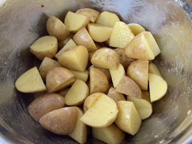 Gebackene Hähnchen Unterkeulen Mit Kartoffeln